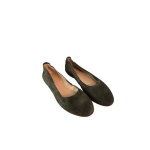 Green violet & red Windsor flat | size 8 flat